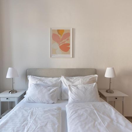 Studio Apartment Near University Wina Bagian luar foto