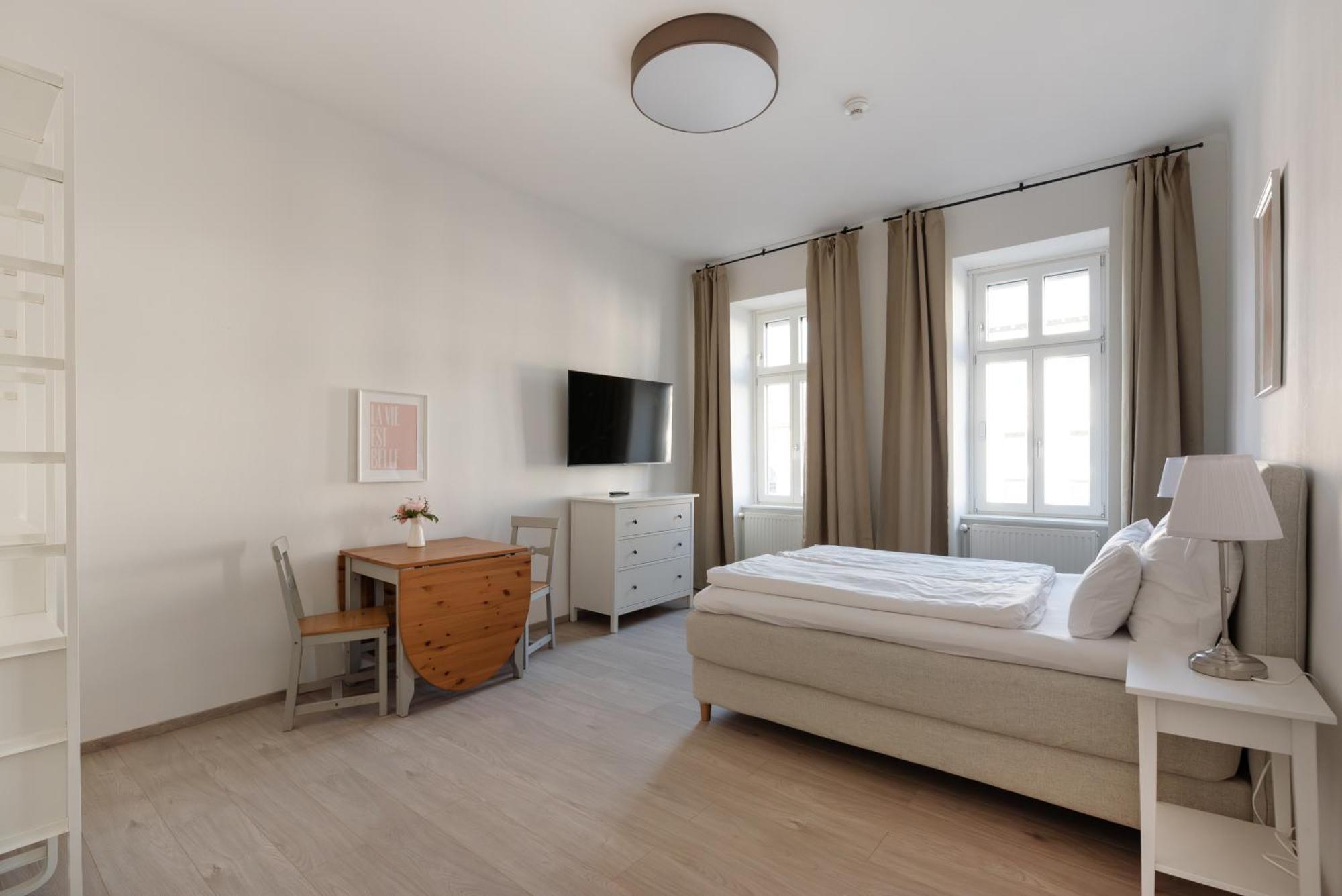 Studio Apartment Near University Wina Bagian luar foto