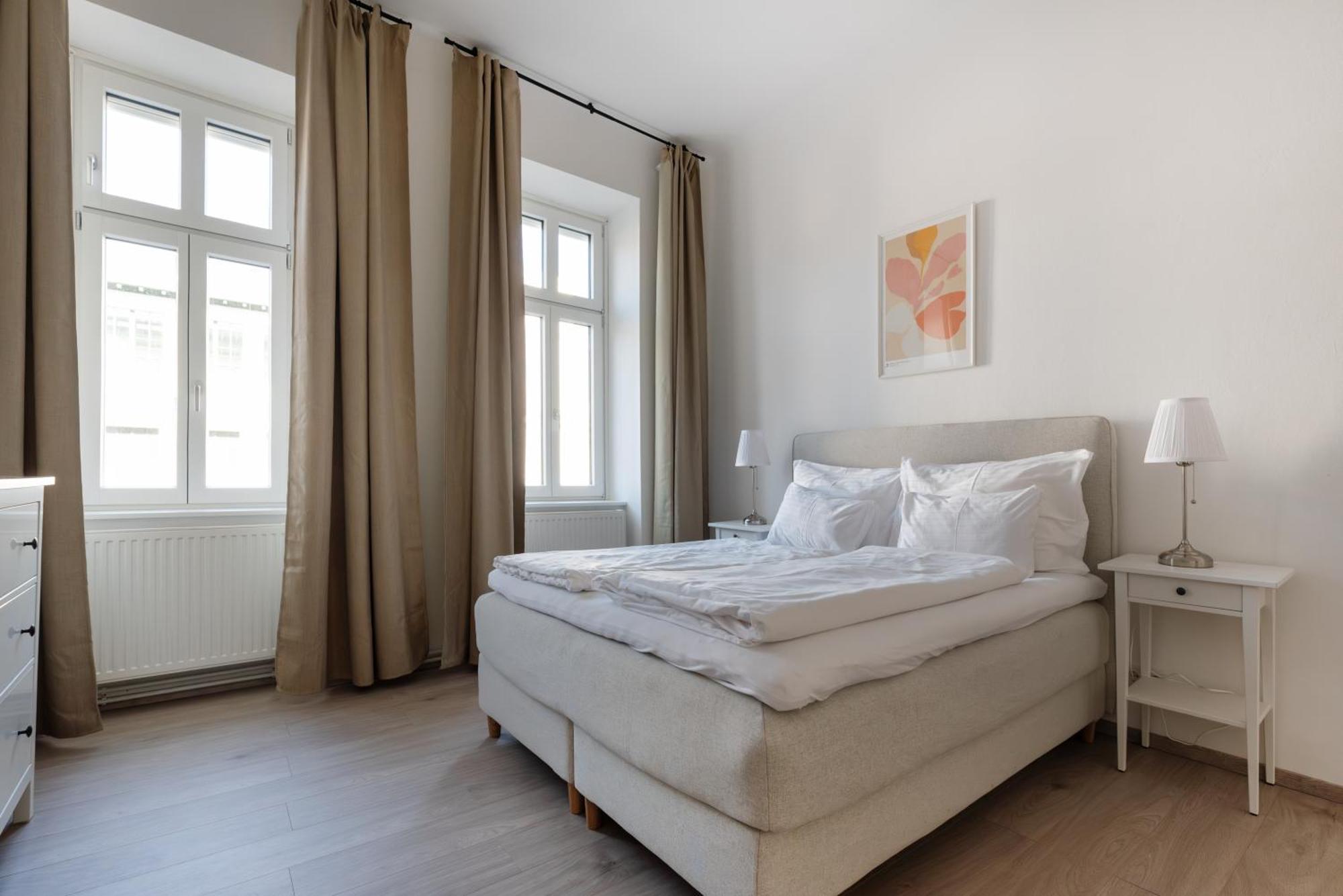 Studio Apartment Near University Wina Bagian luar foto